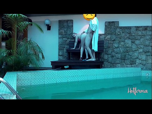 ❤️ Il capo invita la cameriera alla piscina, ma non poteva resistere a un caldo Super porno al it.tradewin.top ❌❤