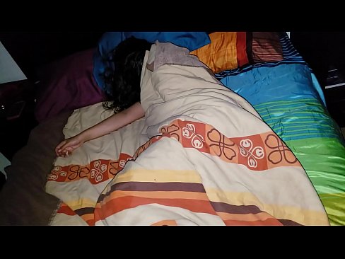 ❤️ Figliastro che rimprovera la sua giovane matrigna mentre lei dorme Super porno al it.tradewin.top ❌❤